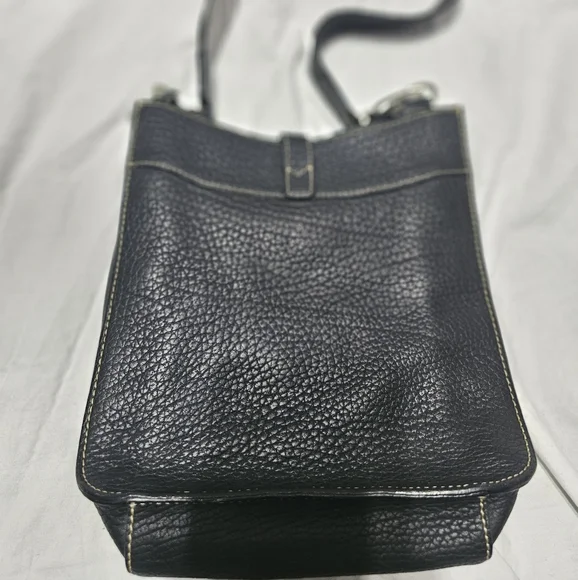 Vintage Dooney & Bourke Black Pebble Grain Leather Bag with Silver Accent - Picture 5 of 9